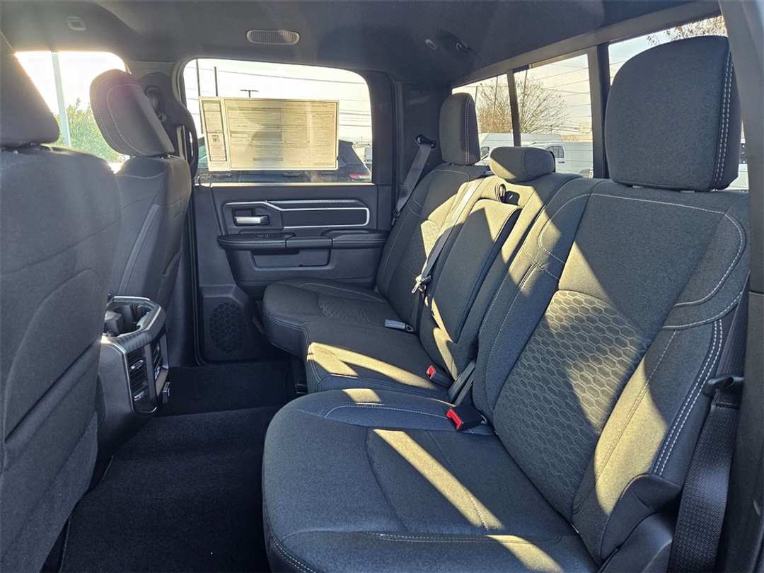 2026 Ram 2500 Big Horn - Image 28