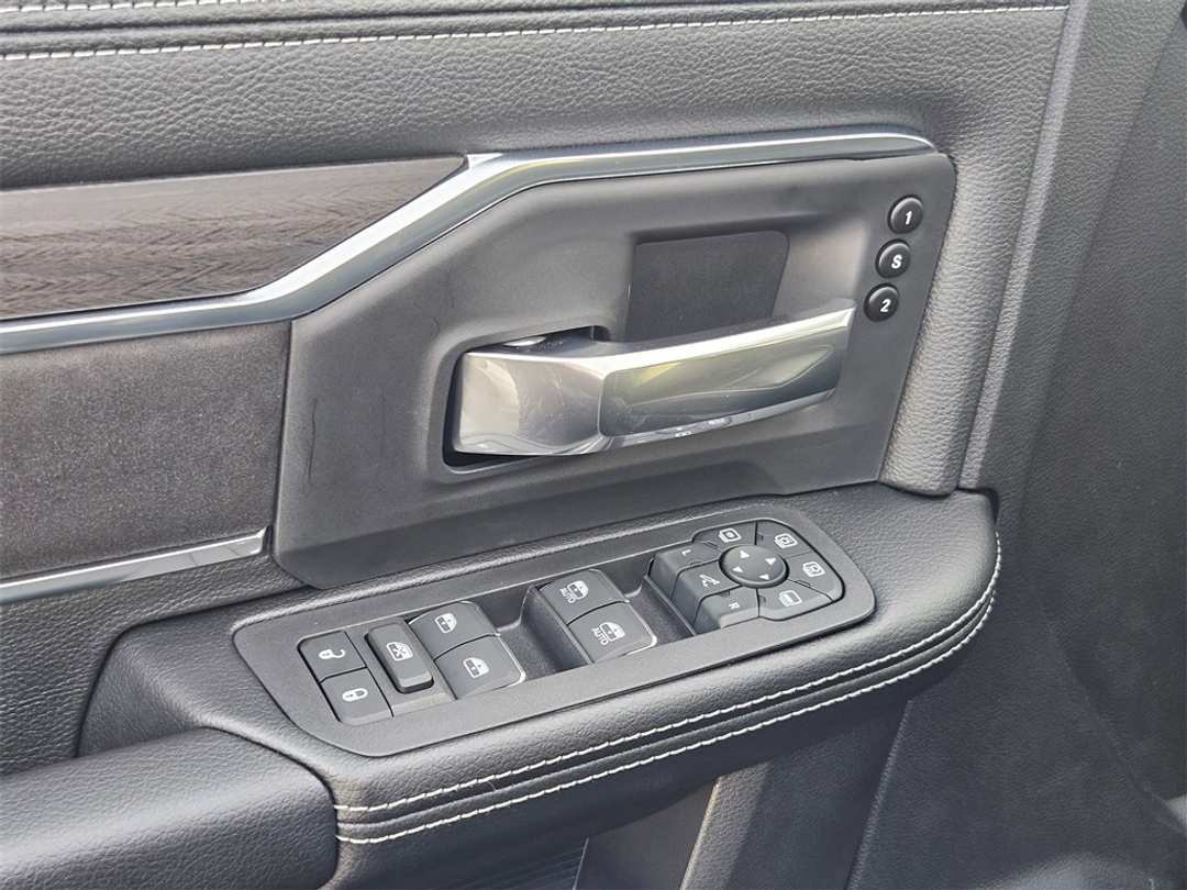 2026 Ram 2500 Laramie - Image 11