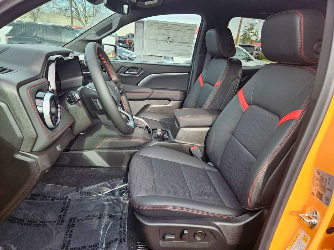 2026 Chevrolet Colorado Z71 - Image 14