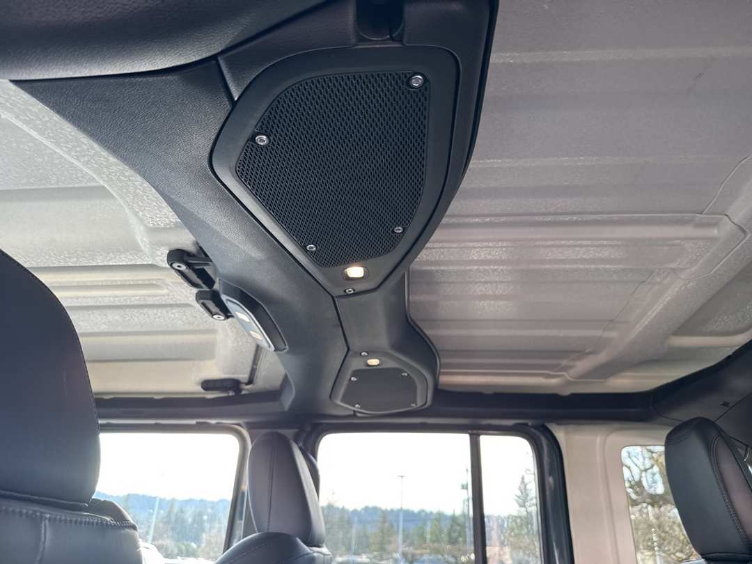 2026 Jeep Wrangler Rubicon - Image 25