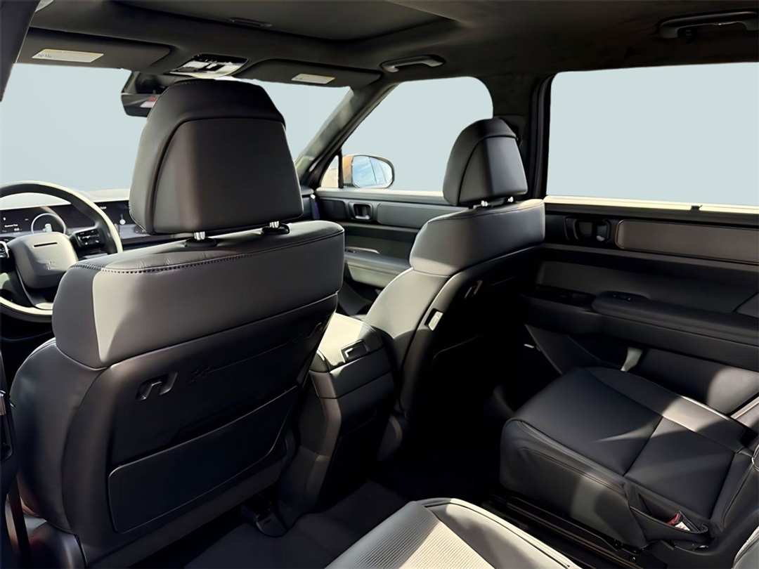 2026 Hyundai Santa Fe Calligraphy - Image 32