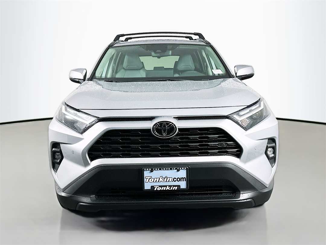 2025 Toyota Rav4 XLE Premium - Image 2