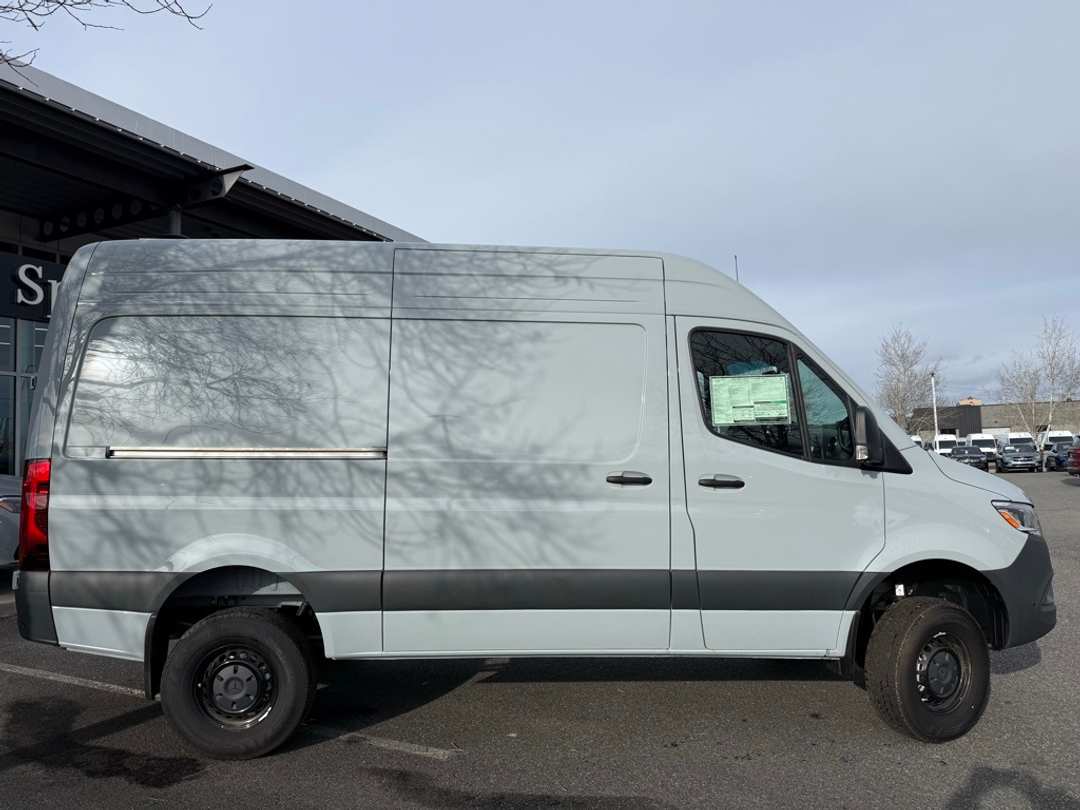 2025 Mercedes-Benz Sprinter 2500 Cargo 144 WB - Image 5