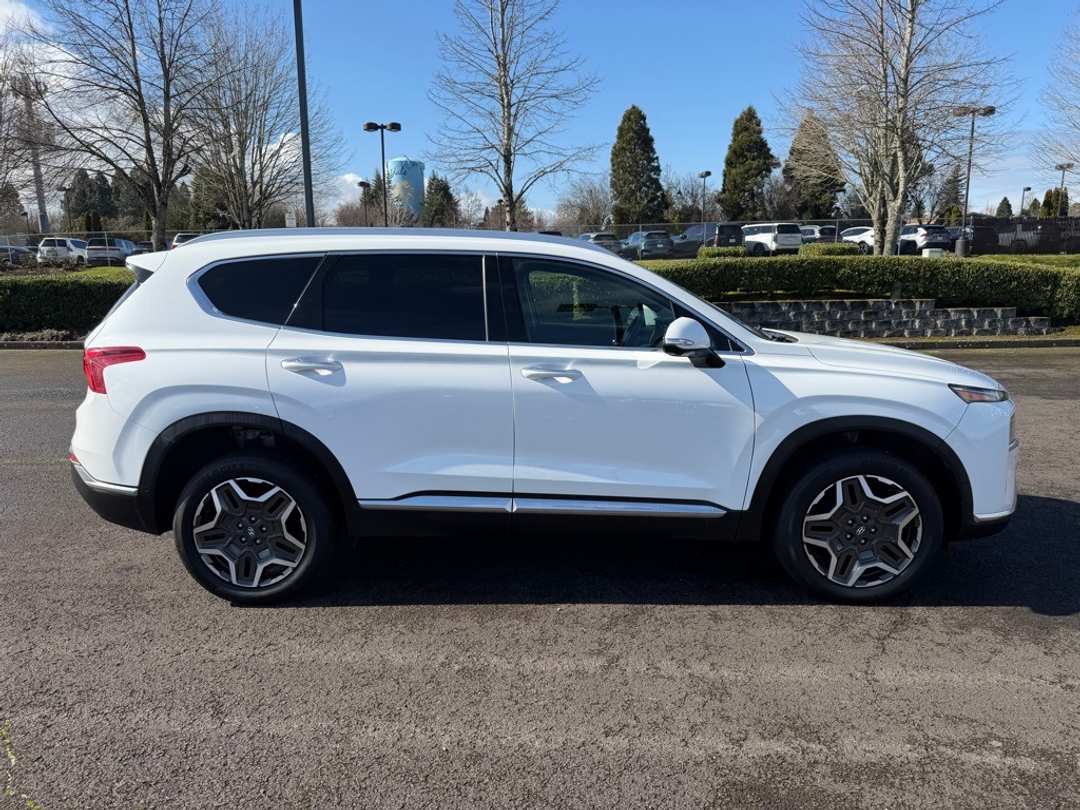 2023 Hyundai Santa Fe Limited - Image 9