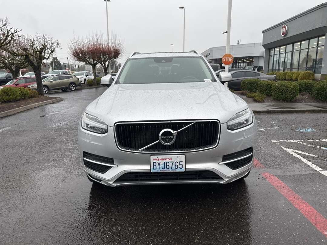 2018 Volvo Xc90 T6 Momentum - Image 2