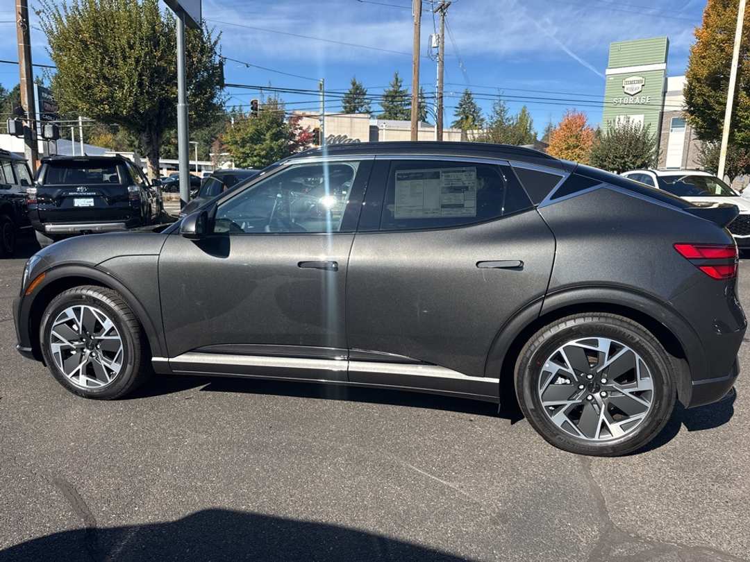 2026 Genesis Gv60 19" - Image 4