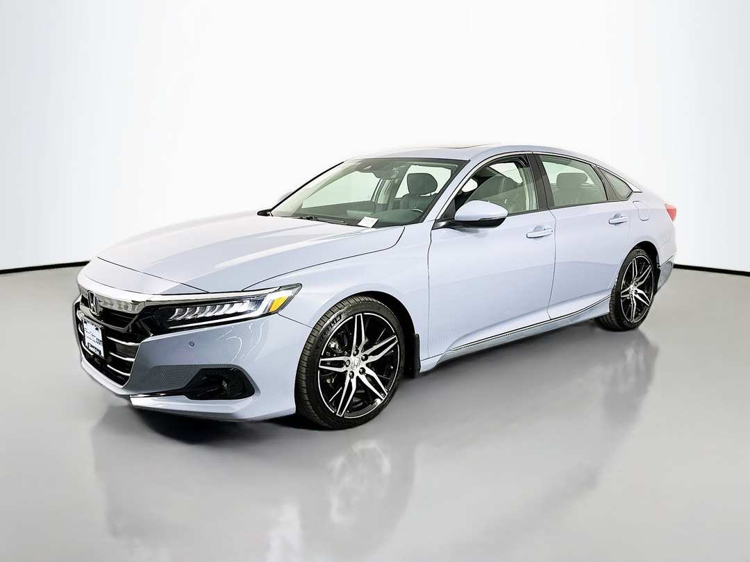 2022 Honda Accord Touring 2.0T - Image 3