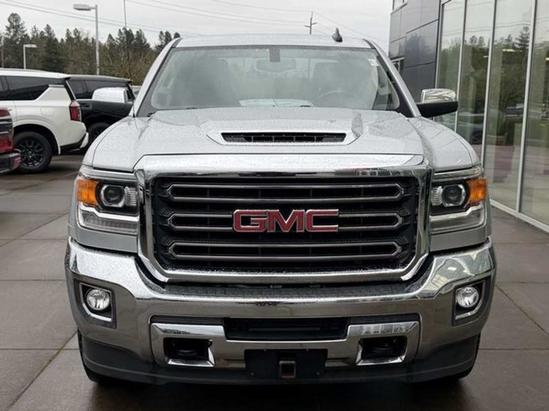 2018 GMC Sierra 2500Hd SLT - Image 2