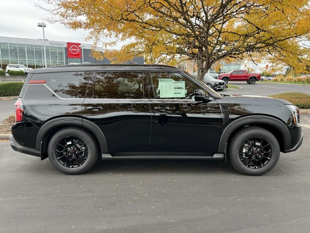 2026 Nissan Armada PRO4X - Image 7