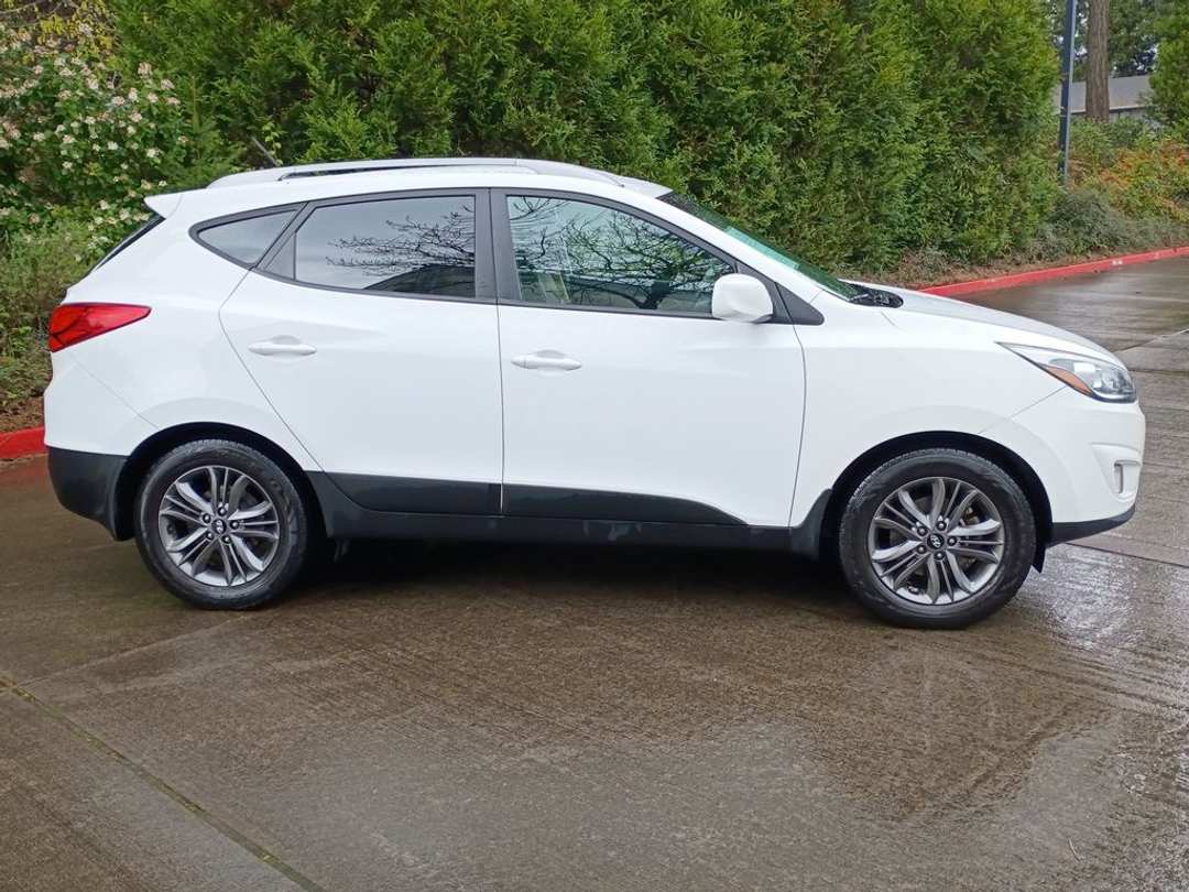 2014 Hyundai Tucson SE - Image 3
