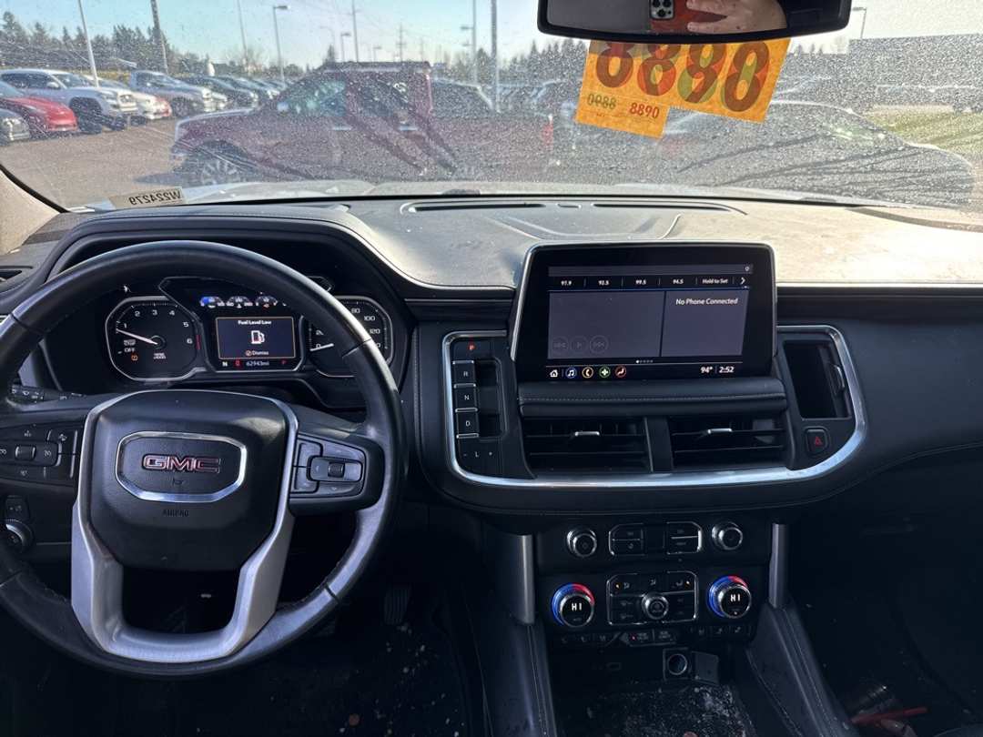 2021 GMC Yukon SLT - Image 7