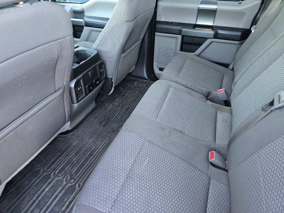 2017 Ford F-150 XLT - Image 11