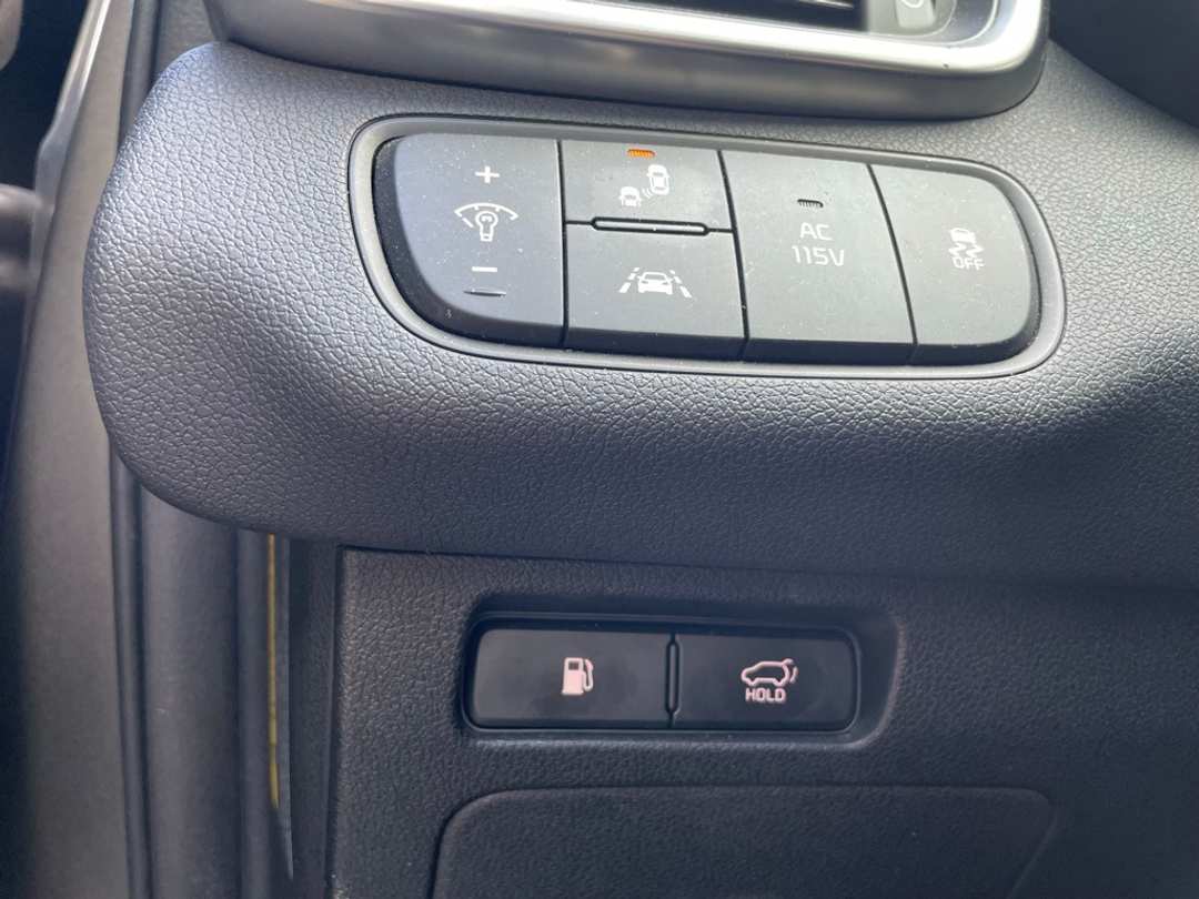 2016 Kia Sorento SX Limited - Image 8