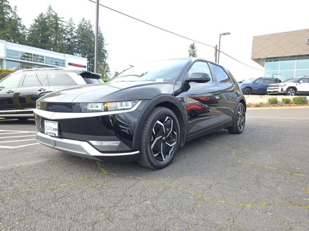 2023 Hyundai Ioniq 5 SE - Image 3