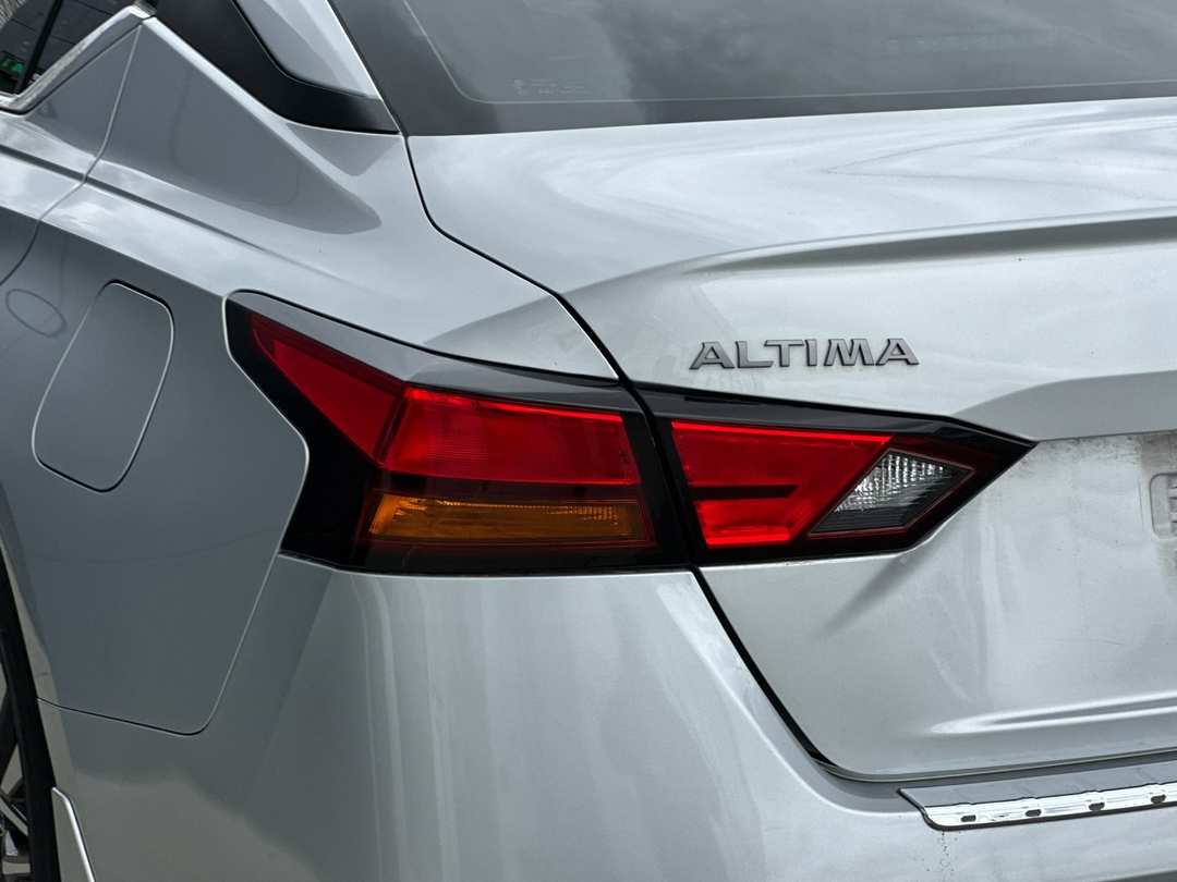 2023 Nissan Altima 2.5 SV - Image 24