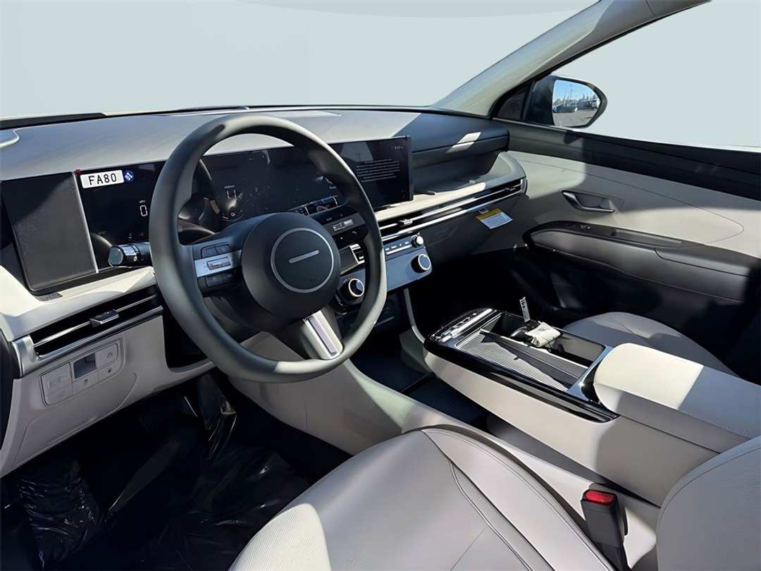 2026 Hyundai Tucson SEL - Image 17