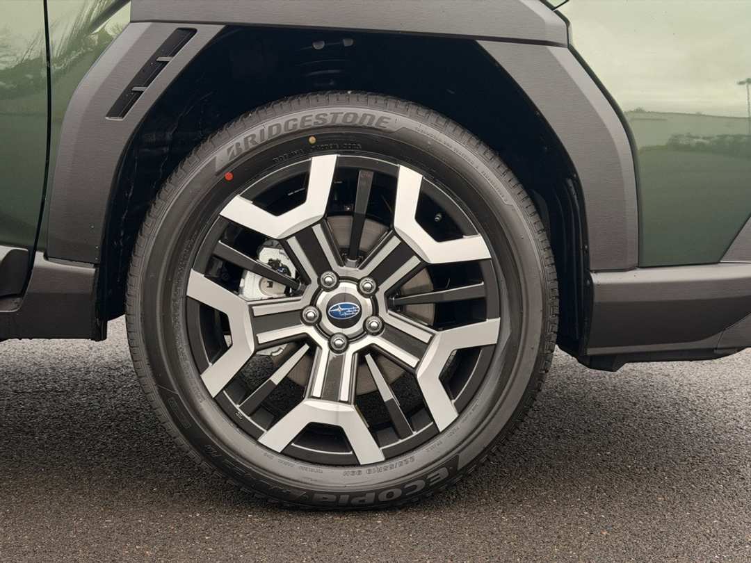 2026 Subaru Outback Touring XT - Image 9