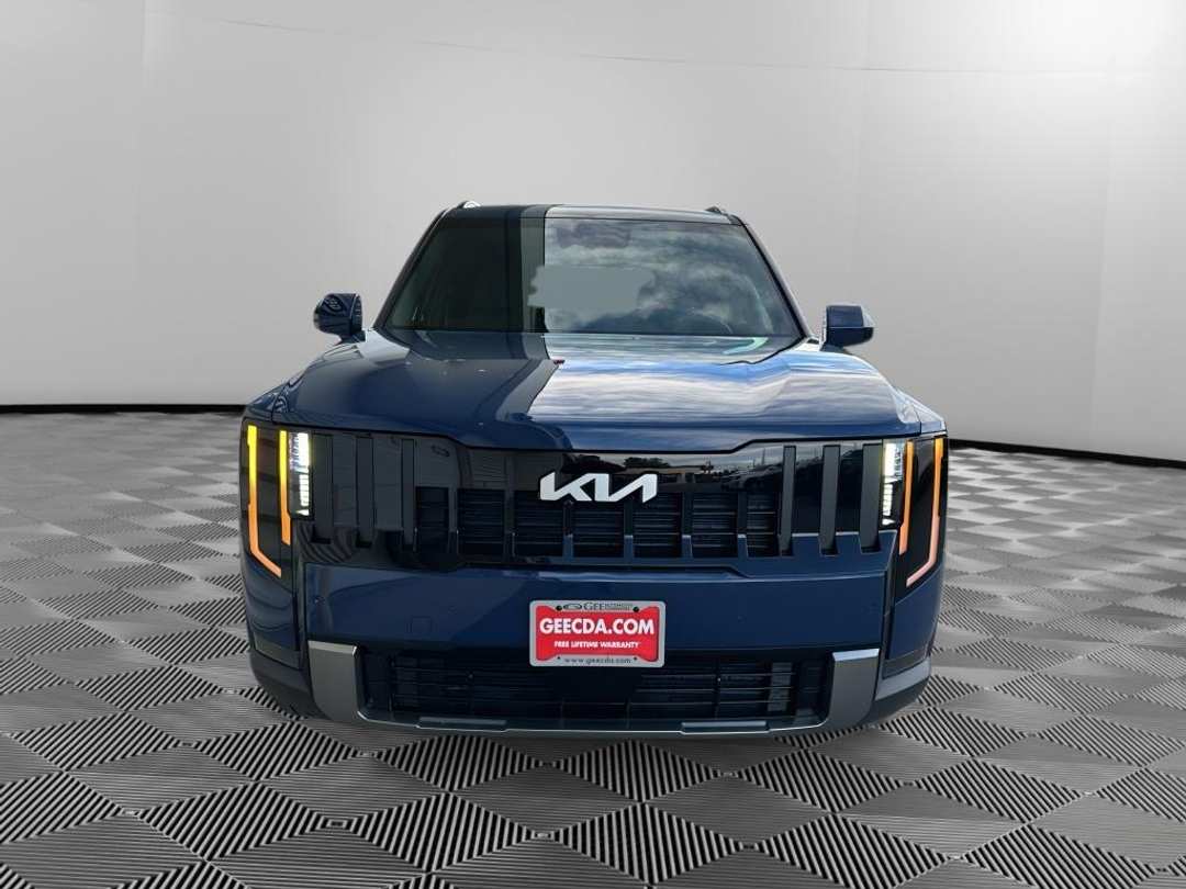 2027 Kia Telluride S - Image 2