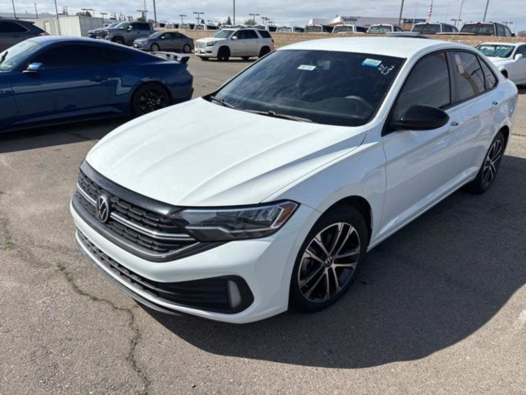 2022 Volkswagen Jetta 1.5T Sport - Image 2