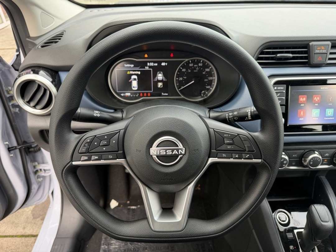 2025 Nissan Versa 1.6 SV - Image 24