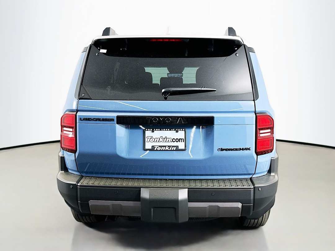 2026 Toyota Land Cruiser Base - Image 6