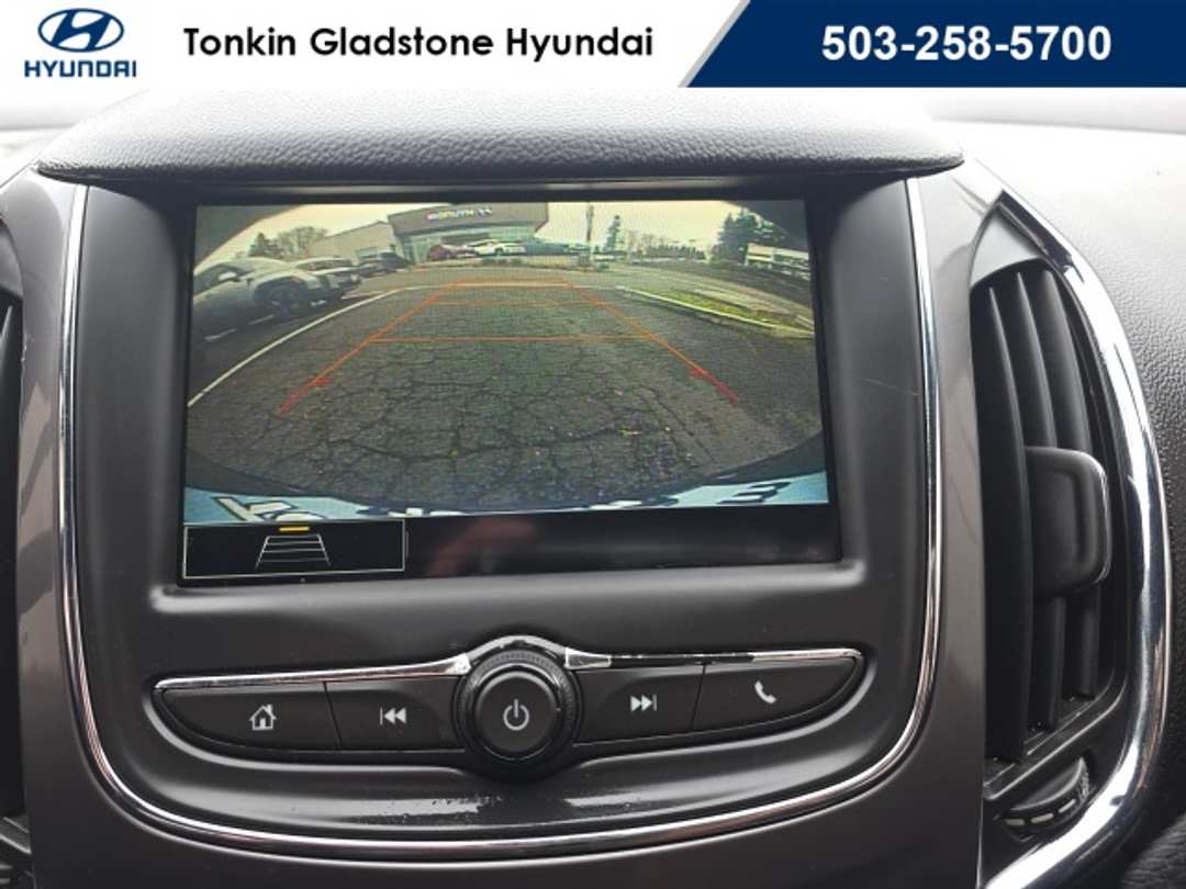 2019 Chevrolet Cruze LS - Image 16