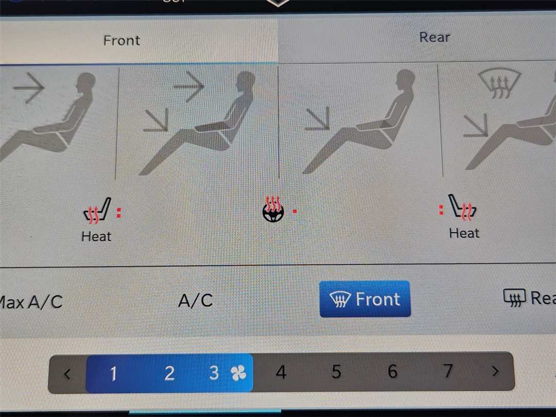 2026 Chrysler Pacifica Select - Image 24