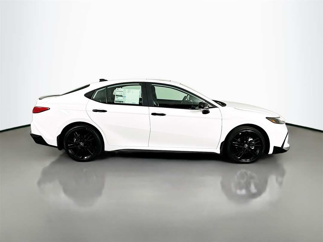 2026 Toyota Camry SE Nightshade - Image 8