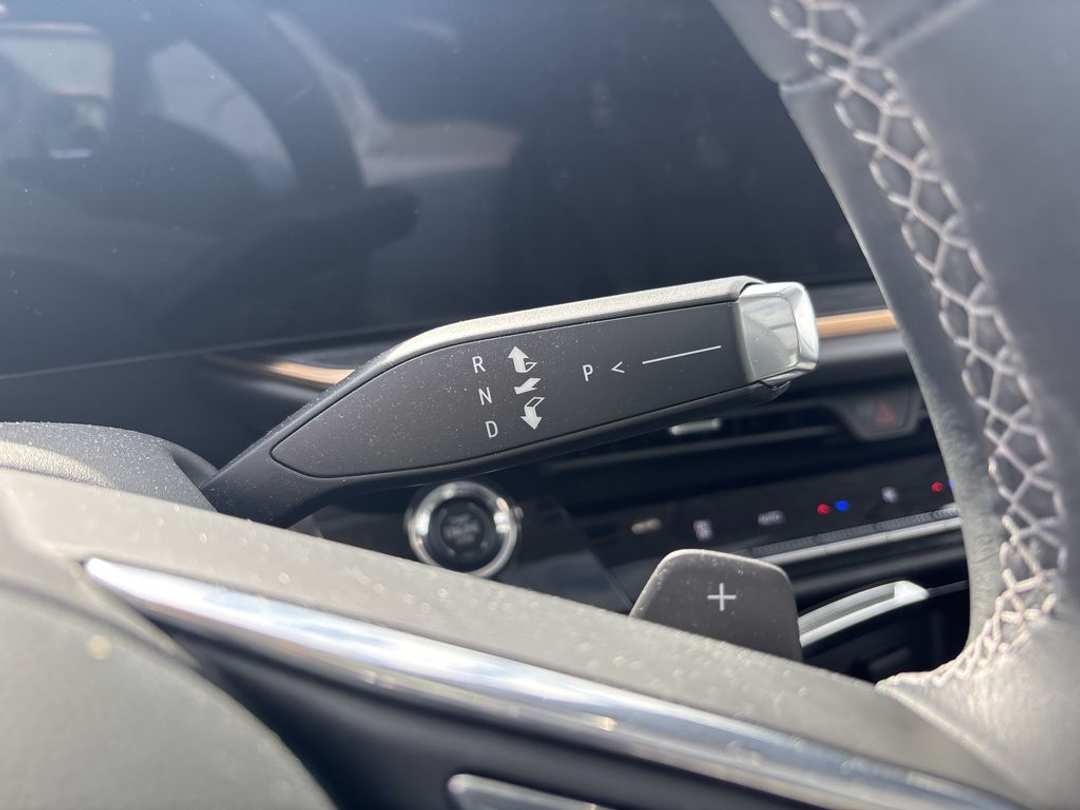 2025 Buick Envision - Image 3