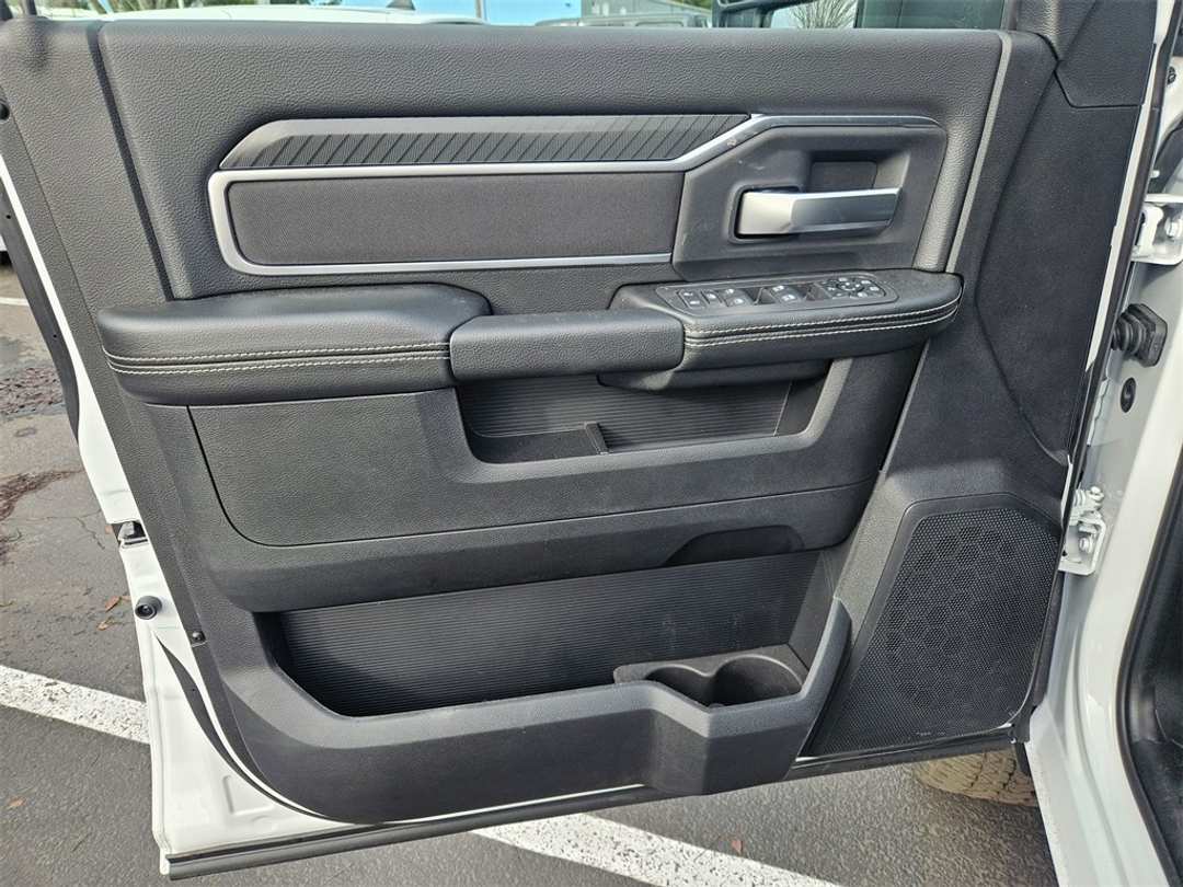 2026 Ram 3500 Big Horn - Image 10