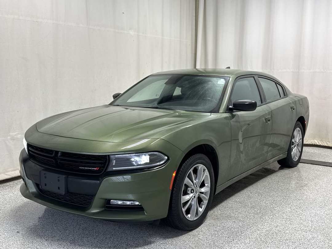 2023 Dodge Charger SXT - Image 2