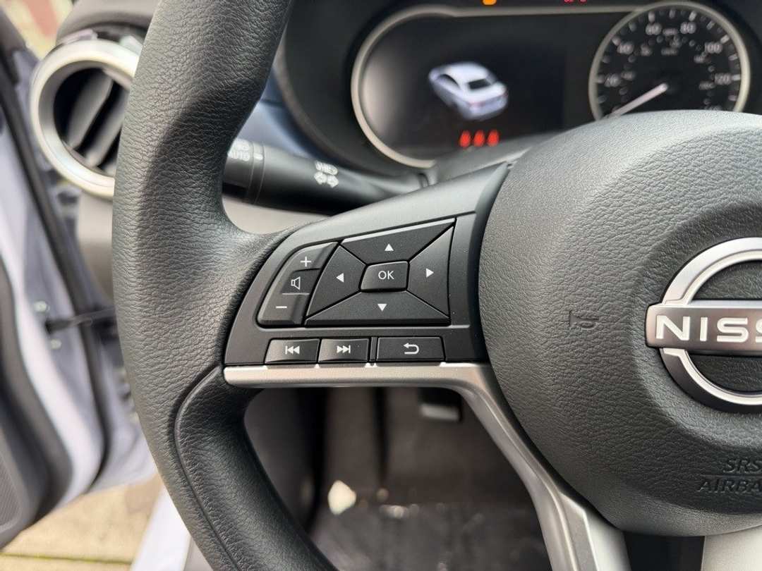 2025 Nissan Versa 1.6 SV - Image 22