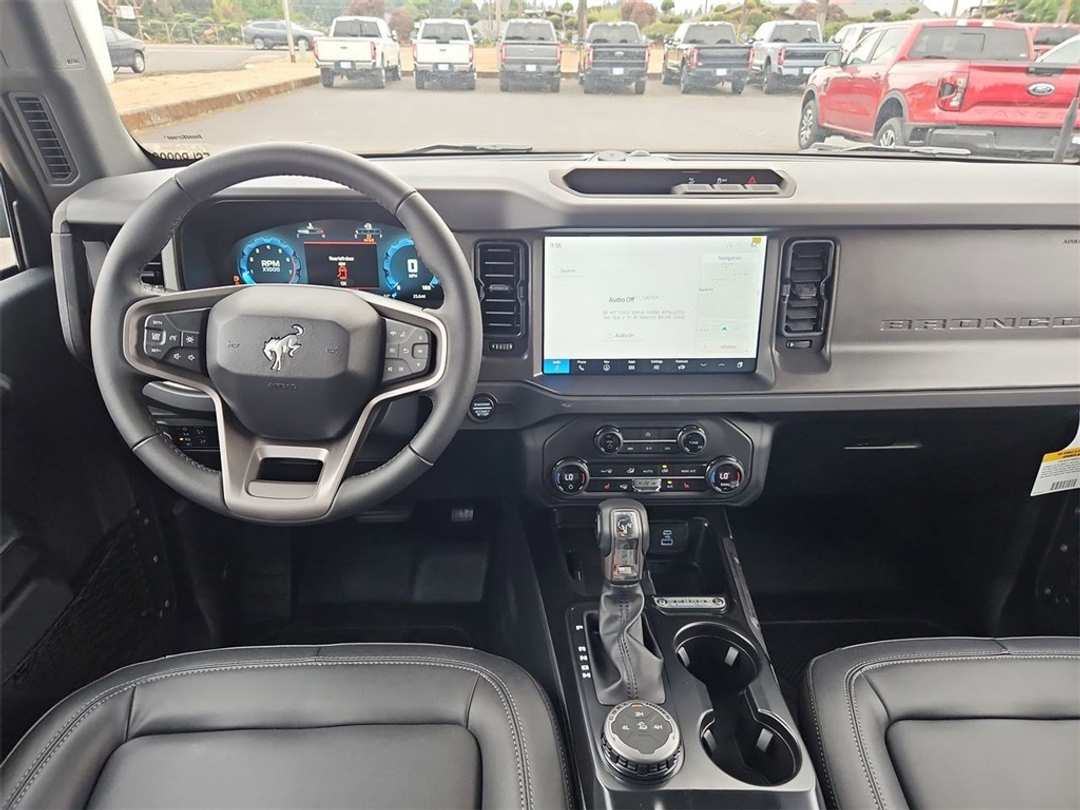 2025 Ford Bronco Big Bend - Image 24