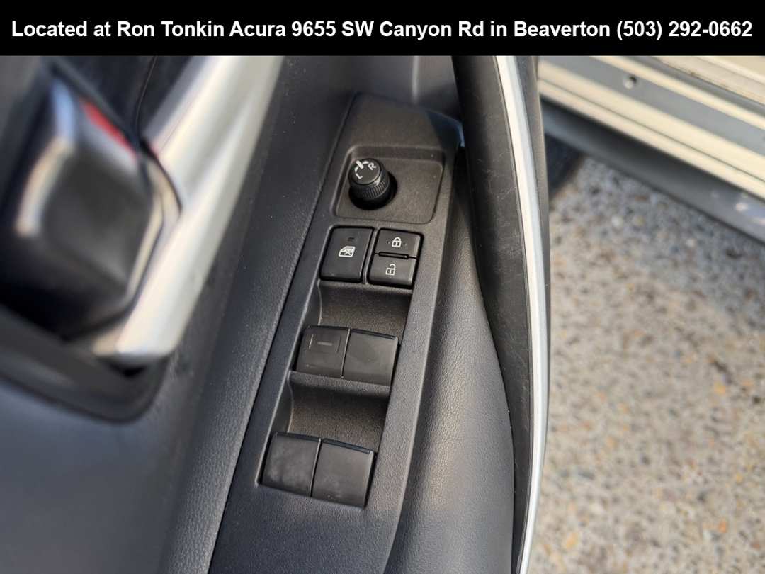 2021 Toyota Corolla SE - Image 12