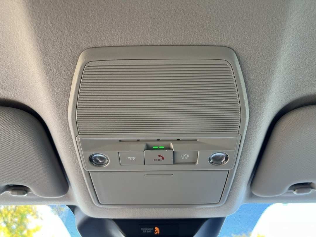 2026 Nissan Kicks SR - Image 24