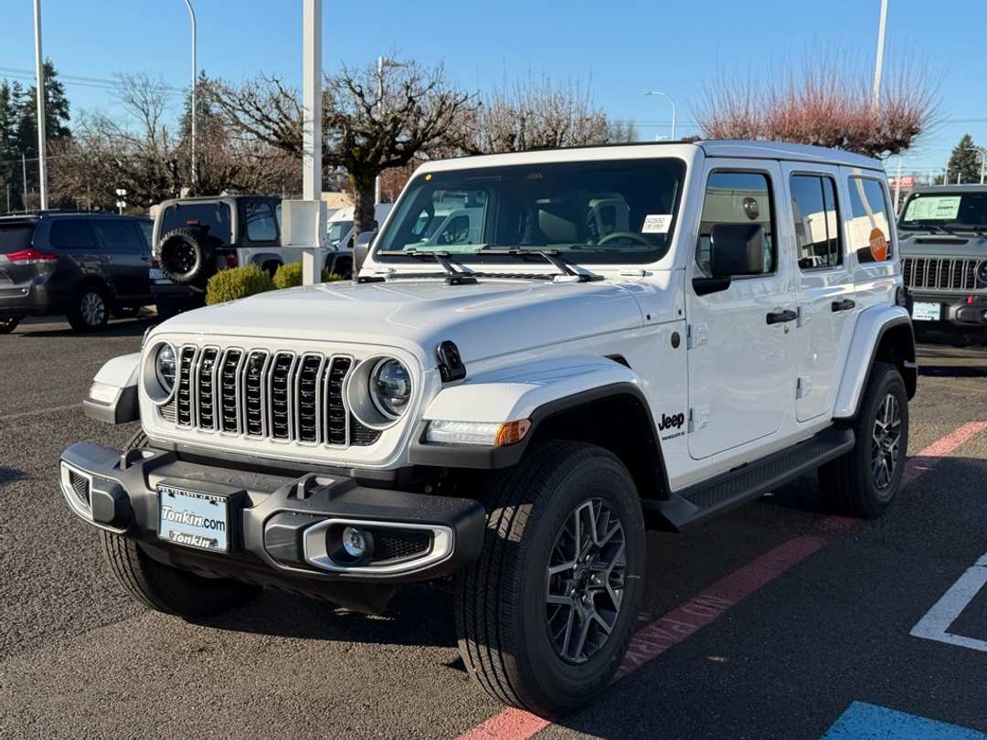 2026 Jeep Wrangler Sahara - Image 4