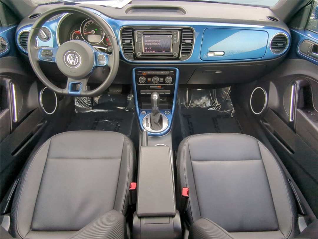 2019 Volkswagen Beetle 2.0T SE - Image 21