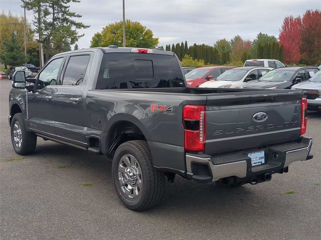 2026 Ford F-350Sd Lariat - Image 3