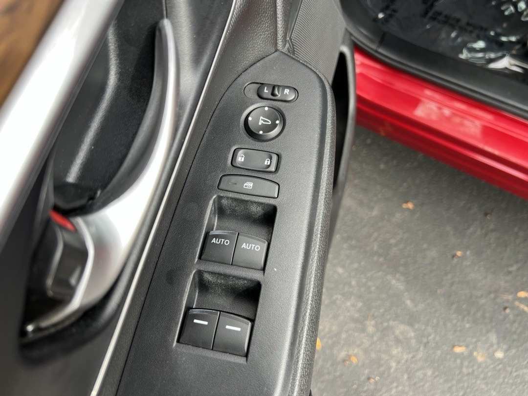 2022 Honda CR-V EX - Image 11