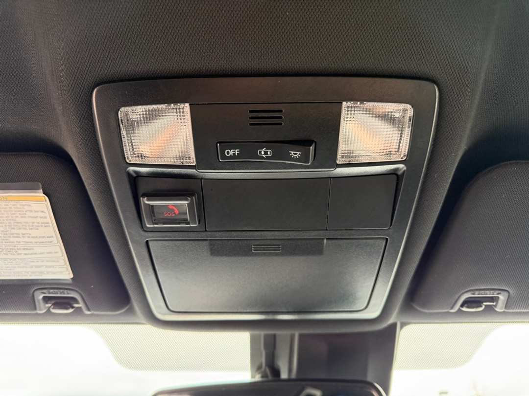 2020 Toyota Tacoma TRD Sport - Image 29