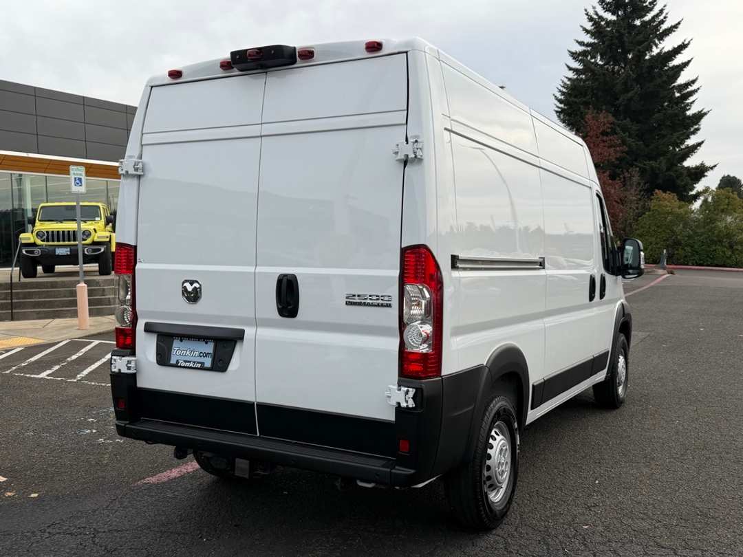 2026 Ram Promaster 2500 High Roof - Image 8