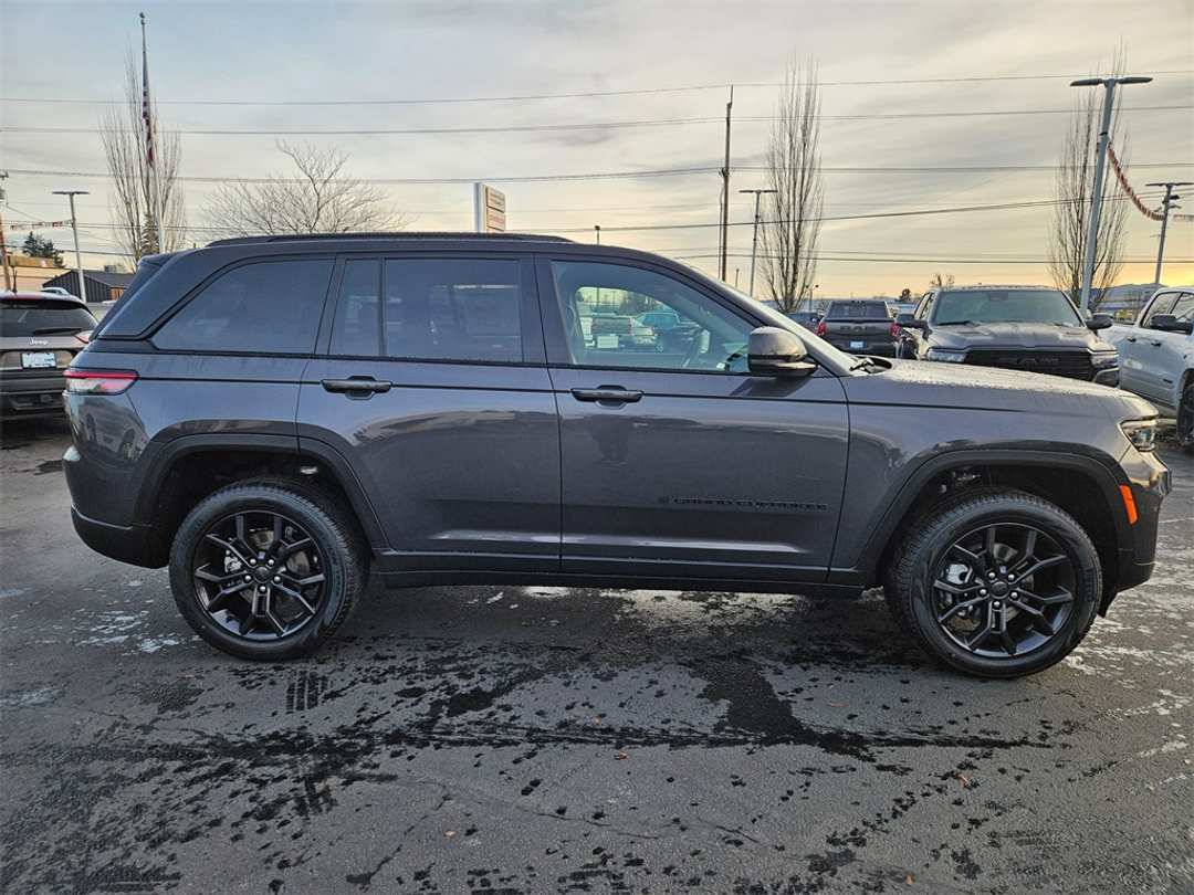 2025 Jeep Grand Cherokee Limited - Image 7