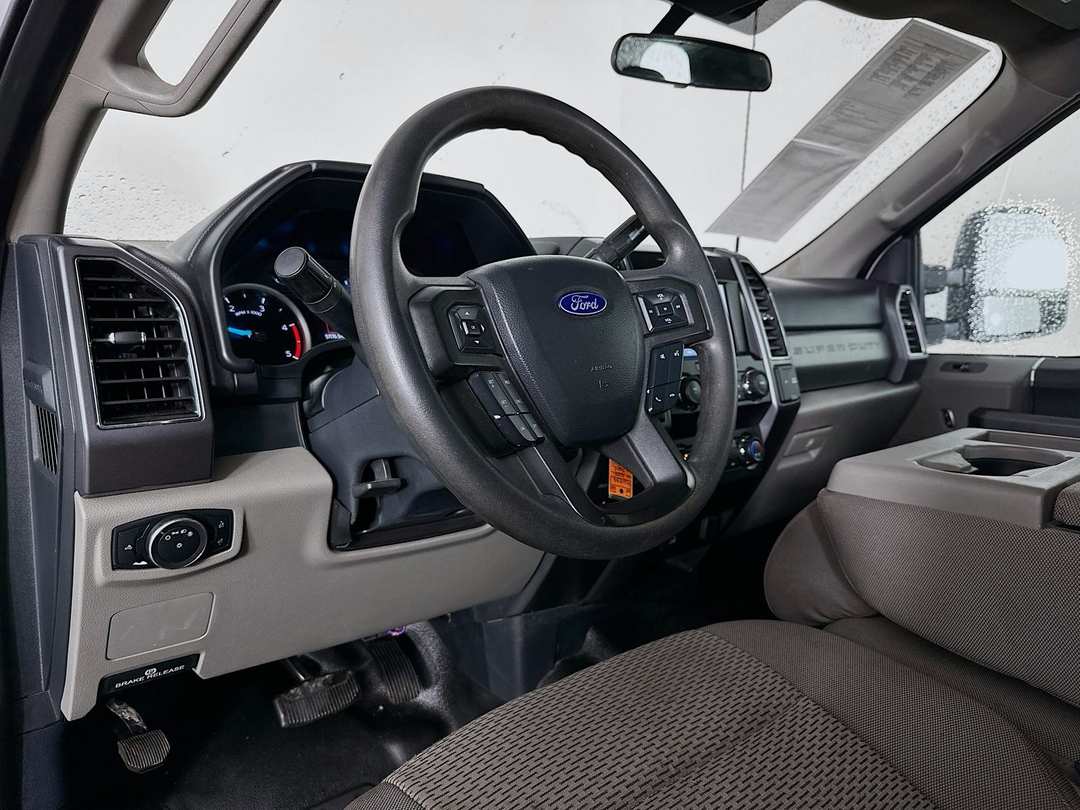 2022 Ford F-350Sd XL - Image 10