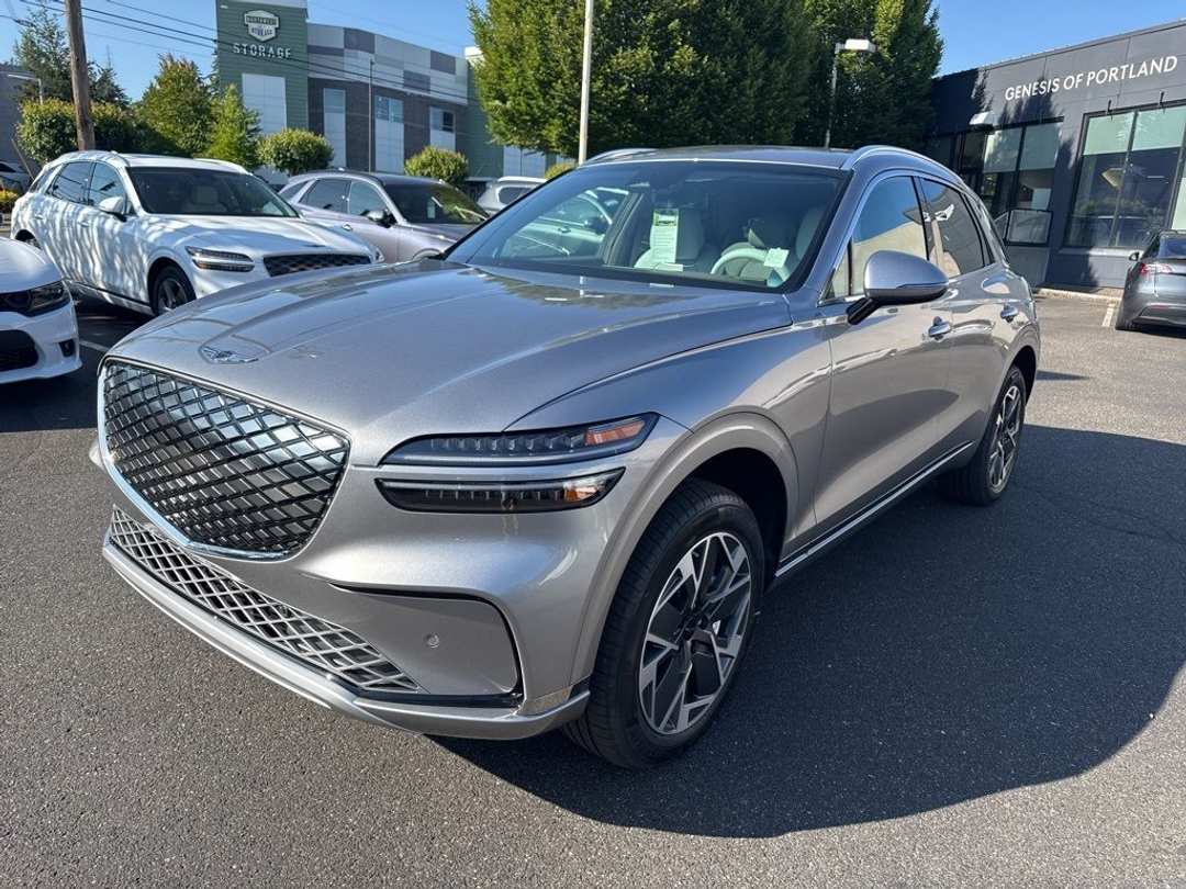 2026 Genesis Electrified Gv70 - Image 3