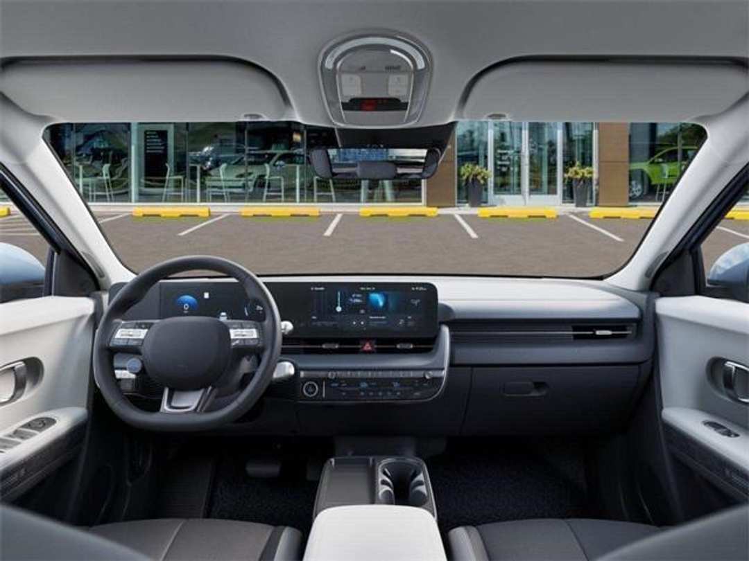 2026 Hyundai Ioniq 5 SE - Image 11