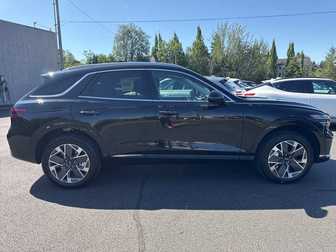 2026 Genesis Electrified Gv70 - Image 8