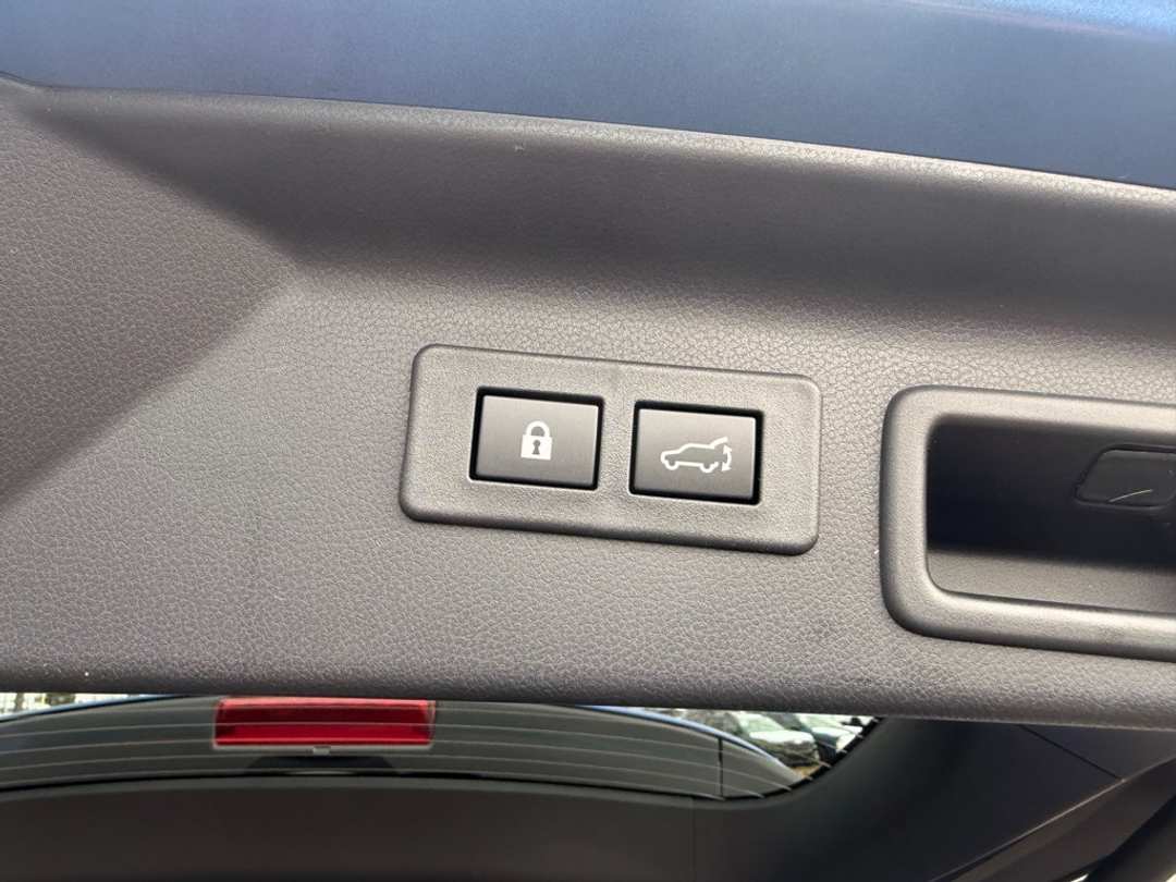 2026 Subaru Forester Premium - Image 21