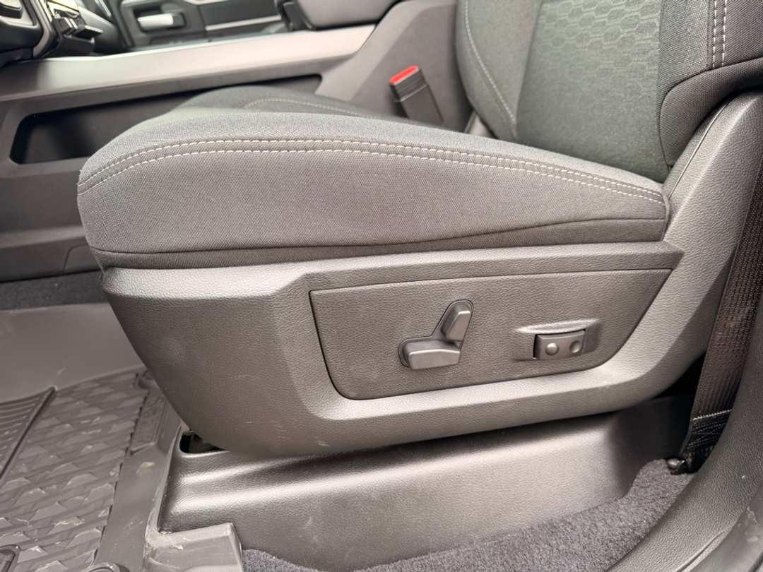 2026 Ram 3500 Big Horn - Image 12