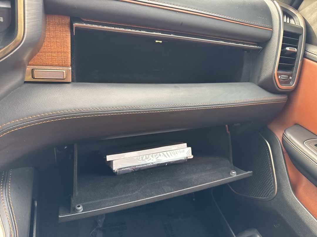 2022 Ram 1500 Laramie Longhorn - Image 37