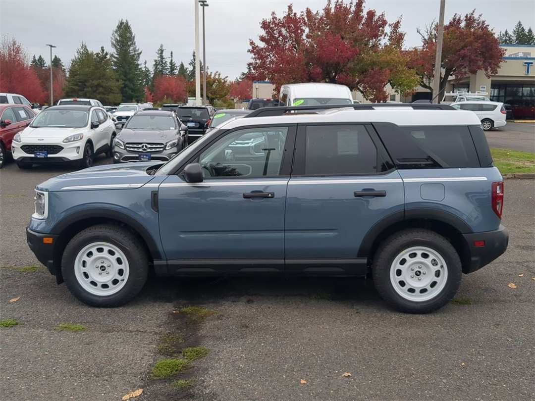 2025 Ford Bronco Sport Heritage - Image 2